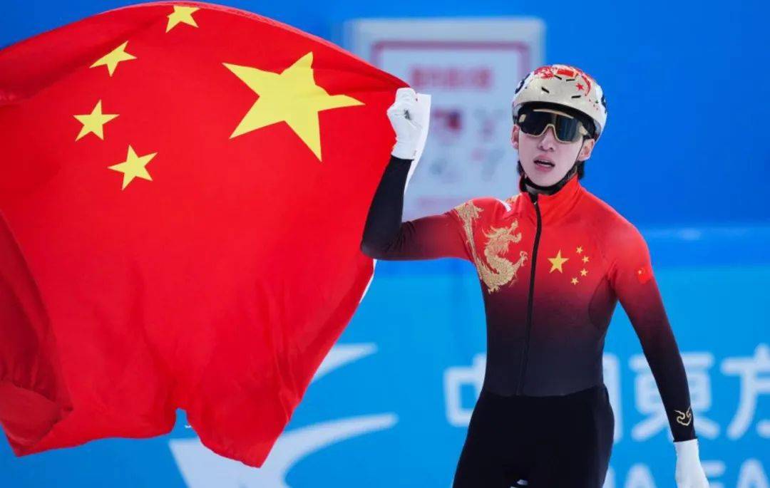 体育问鼎娱乐官网是什么？一位原体育局长的深刻思考(图2)